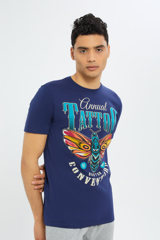 Redtag-Men-Navy-Graphic-T-Shirt-Category:T-Shirts,-Colour:Navy,-Deals:New-In,-Dept:Menswear,-Filter:Men's-Clothing,-H1:MWR,-H2:GEN,-H3:TSH,-H4:TSH,-Men-T-Shirts,-New-In-Men-APL,-Non-Sale,-S23C,-Season:S23C,-Section:Men,-TBL-Men's-