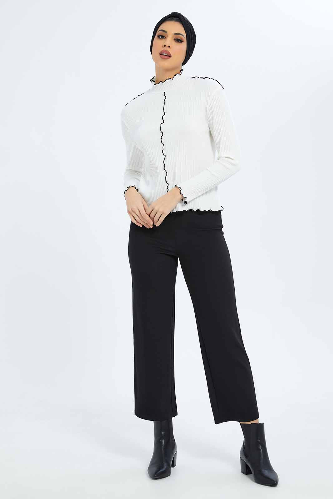 Redtag-Women-Straight-Wide-Legged-Trouser-Category:Trousers,-Colour:Black,-Deals:New-In,-Dept:Ladieswear,-Filter:Women's-Clothing,-LMC,-New-In-Women-APL,-Non-Sale,-S23A,-Section:Women,-Women-Trousers--