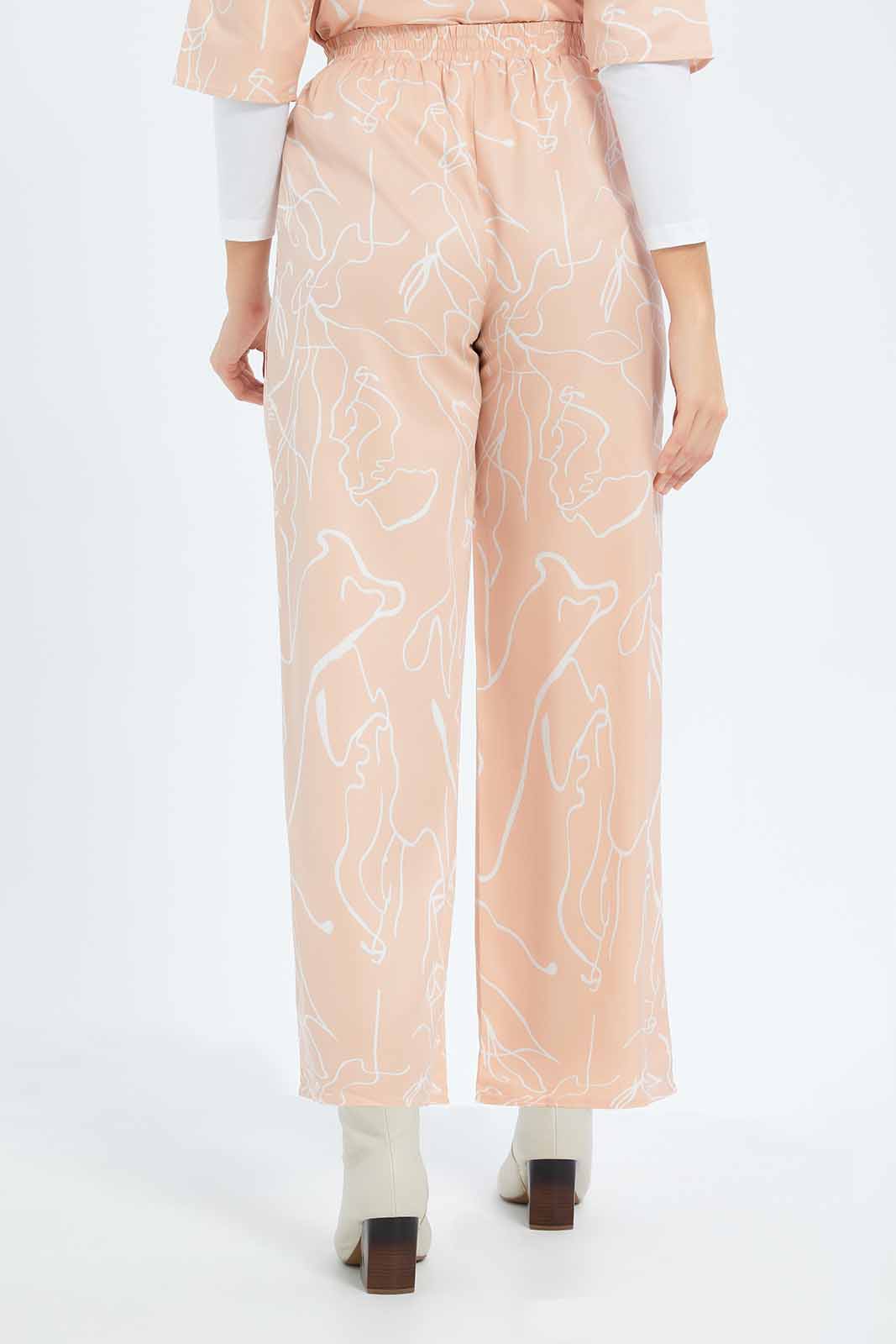 Redtag-Women-Printed-Elasticated-Waist-Wide-Leg-Trouser-Category:Trousers,-Colour:Assorted,-Deals:New-In,-Dept:Ladieswear,-Filter:Women's-Clothing,-LMC,-New-In-Women-APL,-Non-Sale,-S23B,-Section:Women,-Women-Trousers--