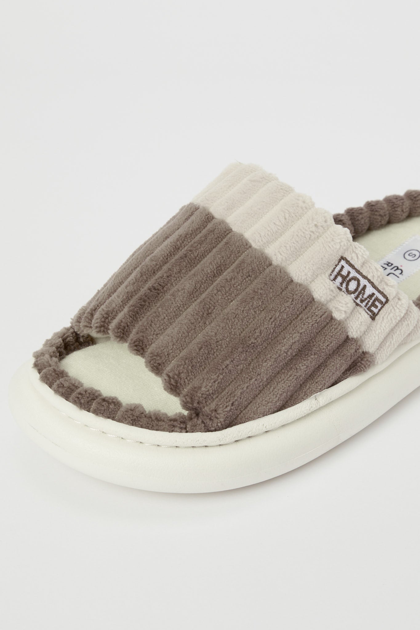 Redtag-Brown-Slipper-Category:Shoes,-Colour:Brown,-Deals:New-In,-Filter:Men's-Footwear,-H1:FOO,-H2:GEN,-H3:SLI,-H4:SLI,-Men-Slippers,-N/A,-New-In-Men-FOO,-Non-Sale,-S23B,-Season:S23B,-Section:Men-Men's-