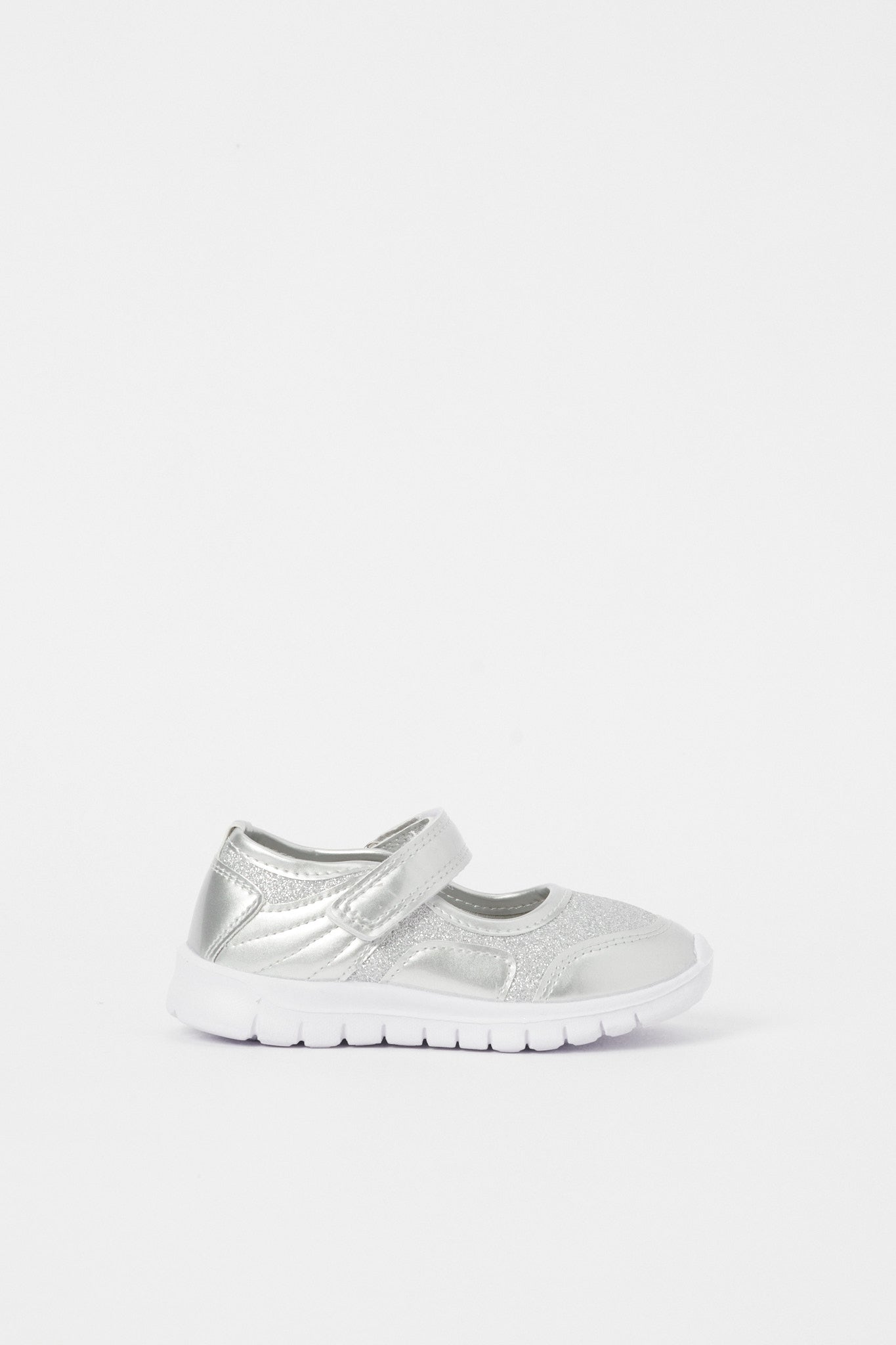 Redtag-Silver-Shimmer-Velcro-Trainer-Category:Shoes,-Colour:Silver,-Deals:New-In,-Filter:Girls-Footwear-(3-to-5-Yrs),-GIR-Trainers,-H1:FOO,-H2:GIR,-H3:TRN,-H4:CLT,-N/A,-New-In-GIR-FOO,-Non-Sale,-S23B,-Season:S23B,-Section:Girls-(0-to-14Yrs)-Girls-3 to 5 Years