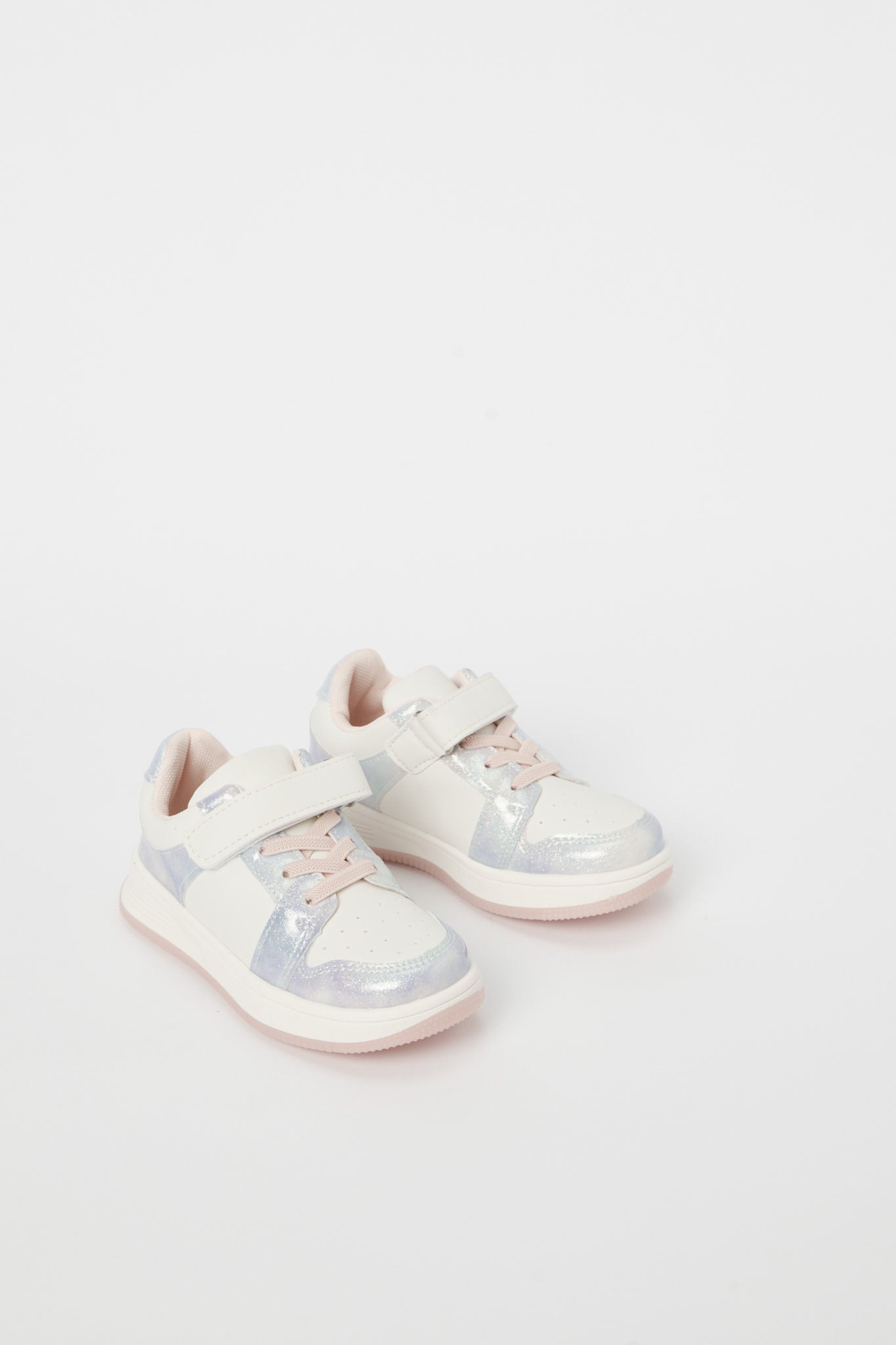 Redtag-White-Velcro-Sneaker-Category:Shoes,-Colour:White,-Deals:New-In,-Filter:Girls-Footwear-(3-to-5-Yrs),-GIR-Trainers,-H1:FOO,-H2:GIR,-H3:TRN,-H4:CLT,-N/A,-New-In-GIR-FOO,-Non-Sale,-S23B,-Season:S23B,-Section:Girls-(0-to-14Yrs)-Girls-3 to 5 Years