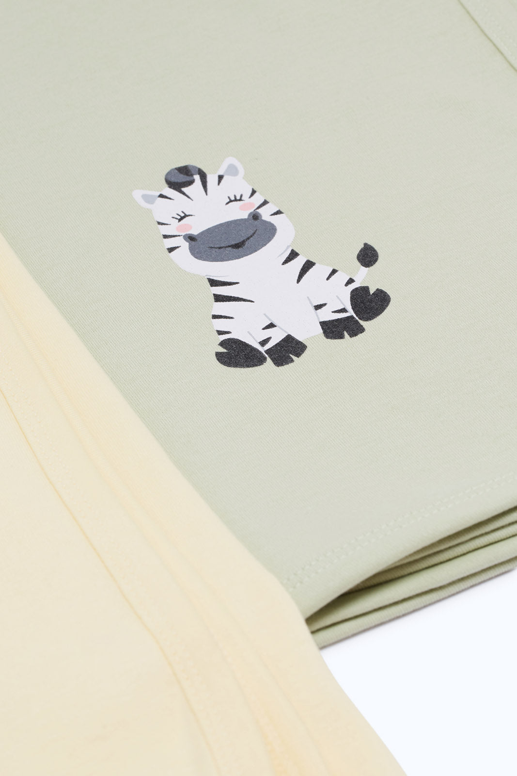 Redtag-Green-2-Piece-Plain-Knit-Boy-Blanket-Category:Newborn-Accessories,-Colour:White,-Deals:New-In,-Dept:New-Born,-Filter:Baby-(0-to-12-Mths),-H1:KWR,-H2:NBF,-H3:ACC,-H4:SAT,-NBF-Newborn-Accessories,-New-In-NBF-APL,-Non-Sale,-S23C,-Season:S23C,-Section:Boys-(0-to-14Yrs)-Baby-0 to 12 Months