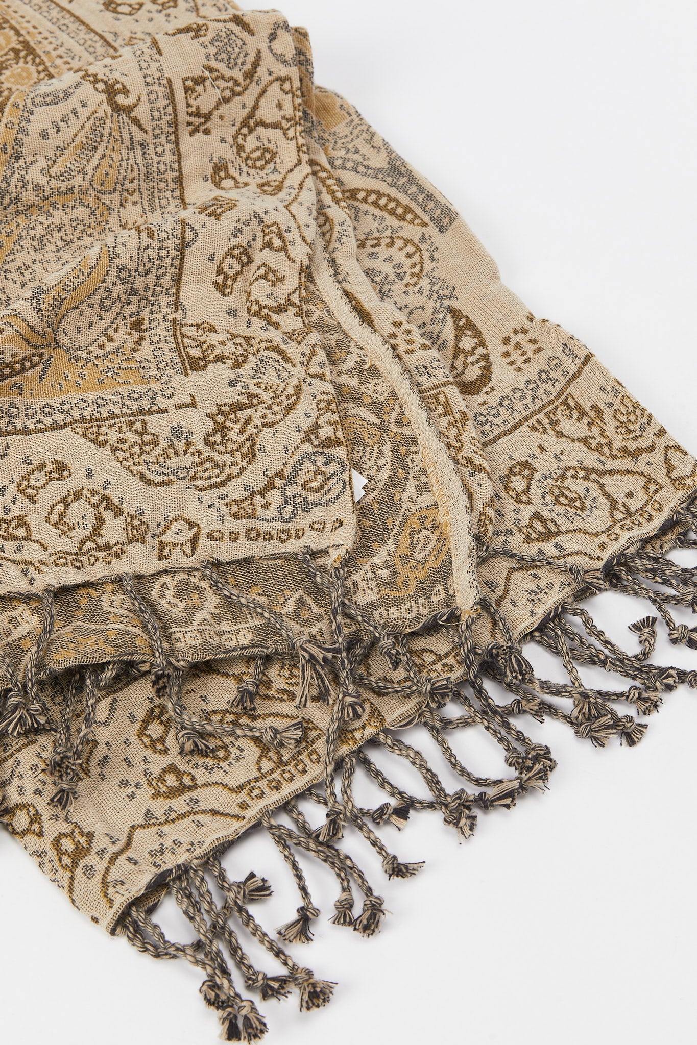 Redtag-Brown-Paisley-Jacquard-Throw-With-Rope-Fringe-Category:Throws,-Colour:Brown,-Deals:New-In,-Filter:Home-Bedroom,-H1:HMW,-H2:BED,-H3:BEC,-H4:THR,-HMW-BED-Throws,-New-In-HMW-BED,-Non-Sale,-Promo:JULIETTE,-S23B,-Season:S23B,-Section:Homewares,-Style:JACQUARD-Home-Bedroom-