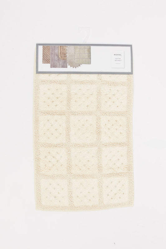 Redtag-Off-White-Bath-Mat-Category:Bathmats,-Colour:Cream,-Deals:New-In,-Event:RMD,-Filter:Home-Bathroom,-H1:HMW,-H2:BAC,-H3:BCE,-H4:BPM,-HMW-BAC-Bath-Accessories,-New-In-HMW-BAC,-Non-Sale,-Promo:JULIETTE,-S23B,-Season:S23B,-Section:Homewares,-Style:CHUNKY-Home-Bathroom-