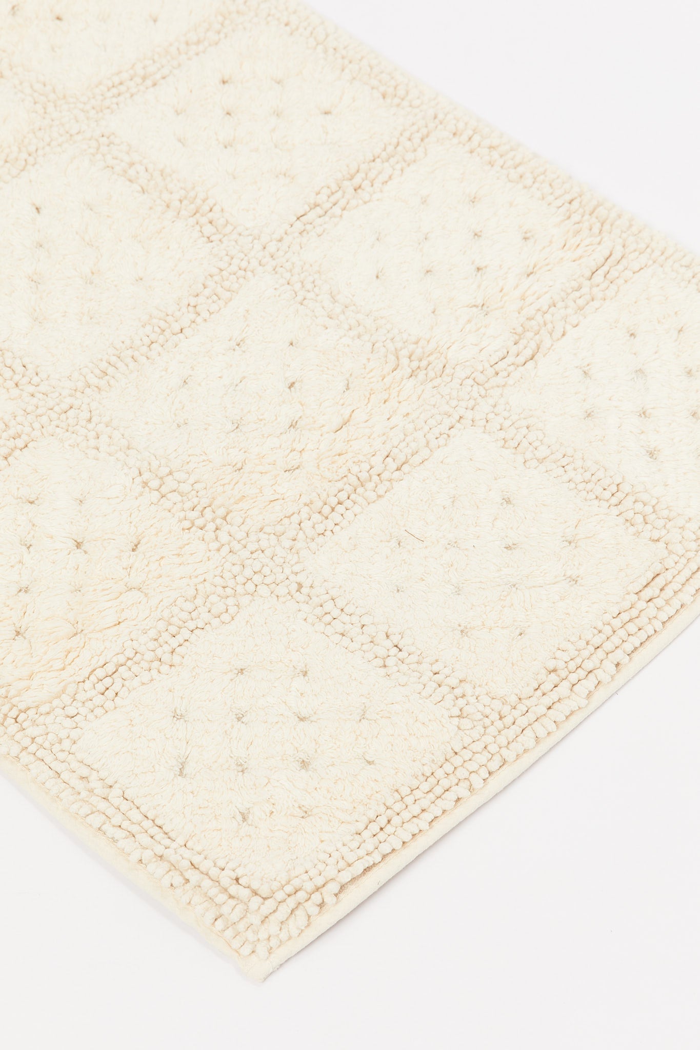 Redtag-Off-White-Bath-Mat-Category:Bathmats,-Colour:Cream,-Deals:New-In,-Event:RMD,-Filter:Home-Bathroom,-H1:HMW,-H2:BAC,-H3:BCE,-H4:BPM,-HMW-BAC-Bath-Accessories,-New-In-HMW-BAC,-Non-Sale,-Promo:JULIETTE,-S23B,-Season:S23B,-Section:Homewares,-Style:CHUNKY-Home-Bathroom-
