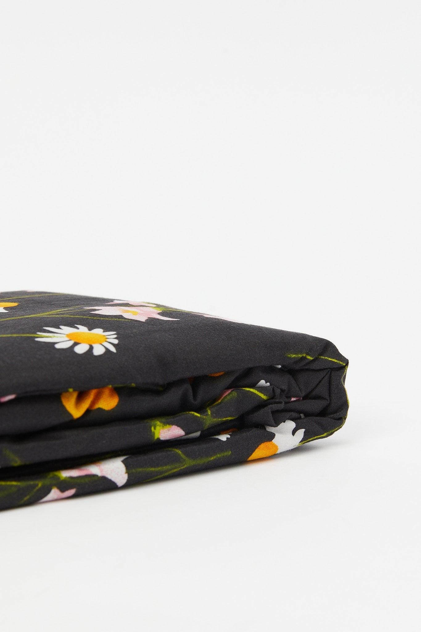 Redtag-Black-Floral-Print-Fitted-Sheet-(Single-Size)-365,-Category:Fitted-Sheets,-Colour:Black,-Deals:New-In,-Filter:Home-Bedroom,-H1:HMW,-H2:BED,-H3:BLN,-H4:FTT,-HMW-BED-Fitted-Sheets,-New-In-HMW-BED,-Non-Sale,-Season:365,-Section:Homewares,-Style:ENTRY-Home-Bedroom-
