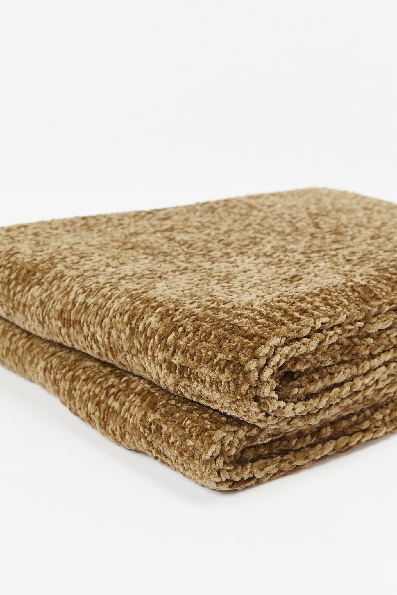 Redtag-Brown-Chenille-Knitted-Throw-Category:Throws,-Colour:Brown,-Deals:New-In,-Filter:Home-Bedroom,-HMW-BED-Throws,-New-In-HMW-BED,-Non-Sale,-S23B,-Section:Homewares-Home-Bedroom-