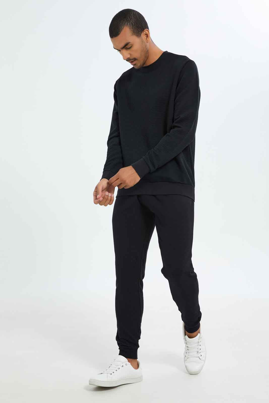 Redtag-Men-Black-Crew-Neck-Sweatshirt-Category:Sweatshirts,-Colour:Black,-Deals:New-In,-Filter:Men's-Clothing,-Men-Sweatshirts,-New-In-Men-APL,-Non-Sale,-S23A,-Section:Men-Men's-