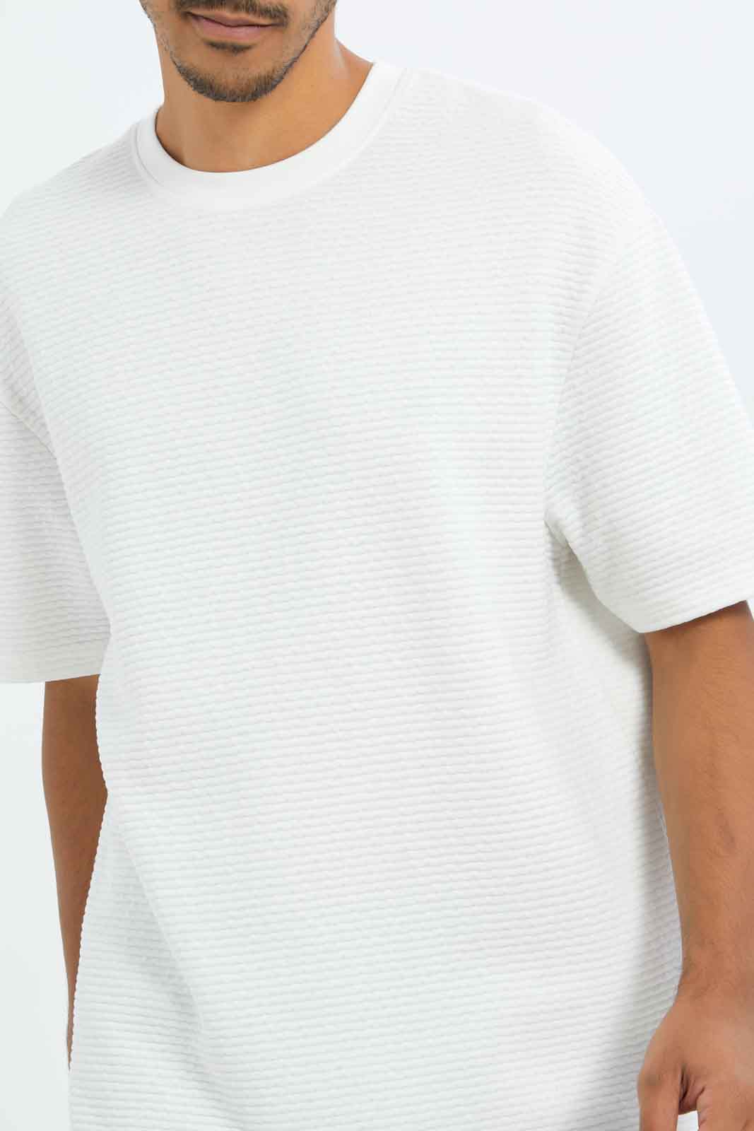 Redtag-Men-White-Crew-Neck-S/S-Lounge-Sweatshirt-Category:Sweatshirts,-Colour:White,-Deals:2-FOR-89,-Deals:New-In,-Filter:Men's-Clothing,-Men-Sweatshirts,-New-In-Men-APL,-Non-Sale,-S23A,-Section:Men--