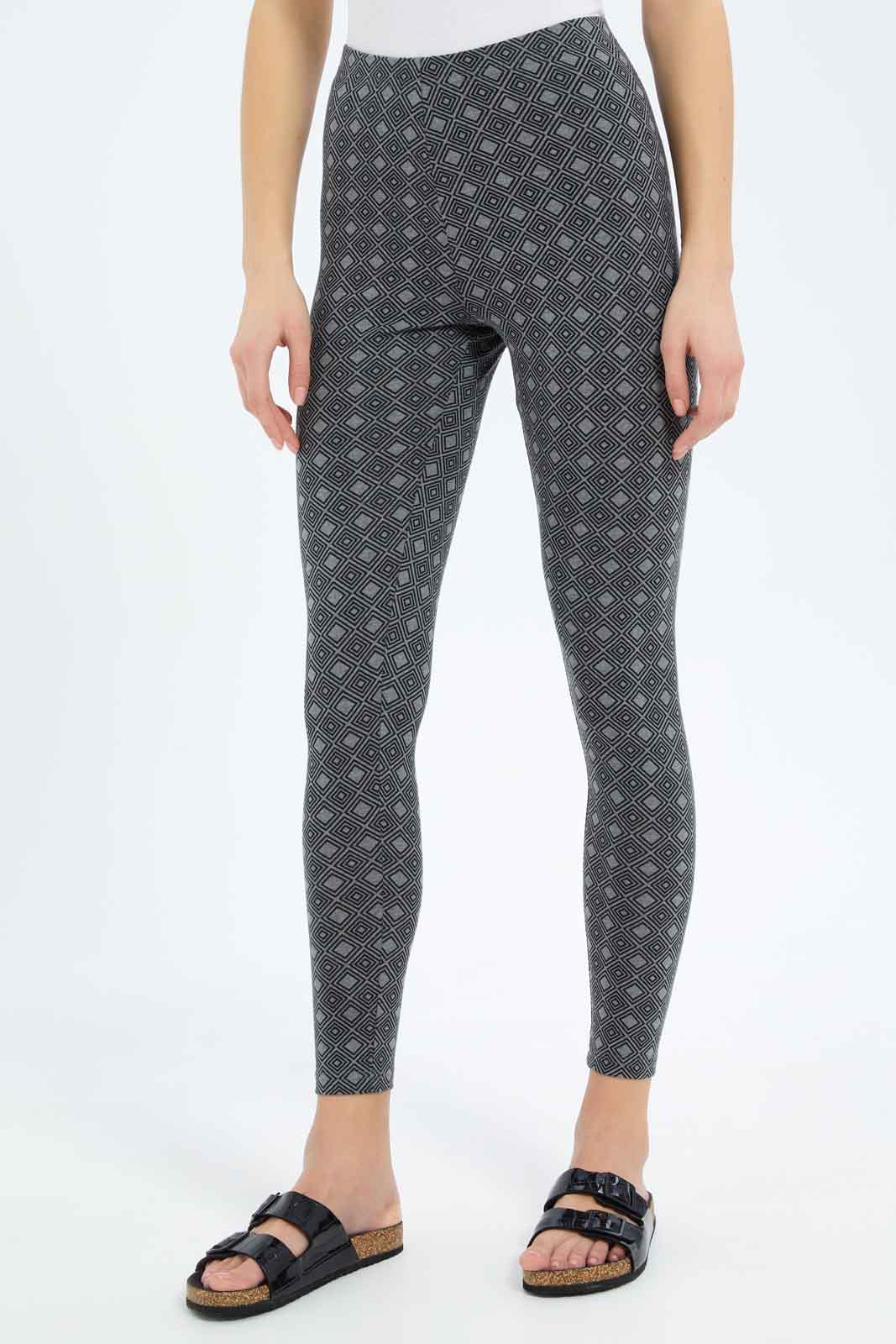 Redtag-Women-Allover-Print-Skinny-Leggings-Category:Leggings,-Colour:Assorted,-Deals:New-In,-Filter:Women's-Clothing,-New-In-Women-APL,-Non-Sale,-S23B,-Section:Women,-TBL,-Women-Leggings-Women's-