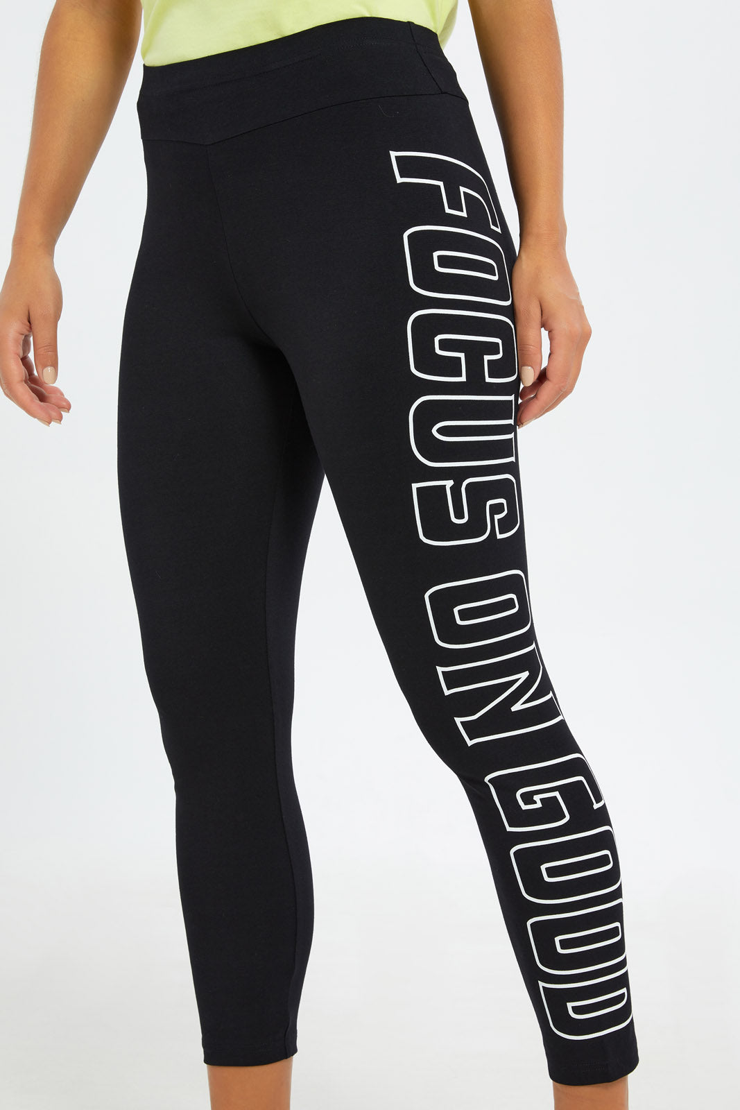 Redtag-Women-Black-Printed-Capri-Category:Leggings,-Colour:Black,-Deals:New-In,-Filter:Women's-Clothing,-H1:LWR,-H2:LAD,-H3:TRS,-H4:LEG,-New-In-Women-APL,-Non-Sale,-S23B,-Season:S23B,-Section:Women,-Women-Leggings-Women's-