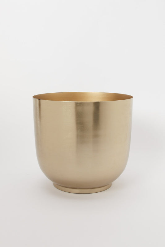 Redtag-Gold-Planter-Plain-Category:Plants-&-Flowers,-Colour:Gold,-Deals:New-In,-Filter:Home-Decor,-H1:HMW,-H2:HOM,-H3:DEA,-H4:VSS,-HMW-HOM-Decorative-Accessories,-New-In-HMW-HOM,-Non-Sale,-S23B,-Season:S23B,-Section:Homewares-Home-Decor-