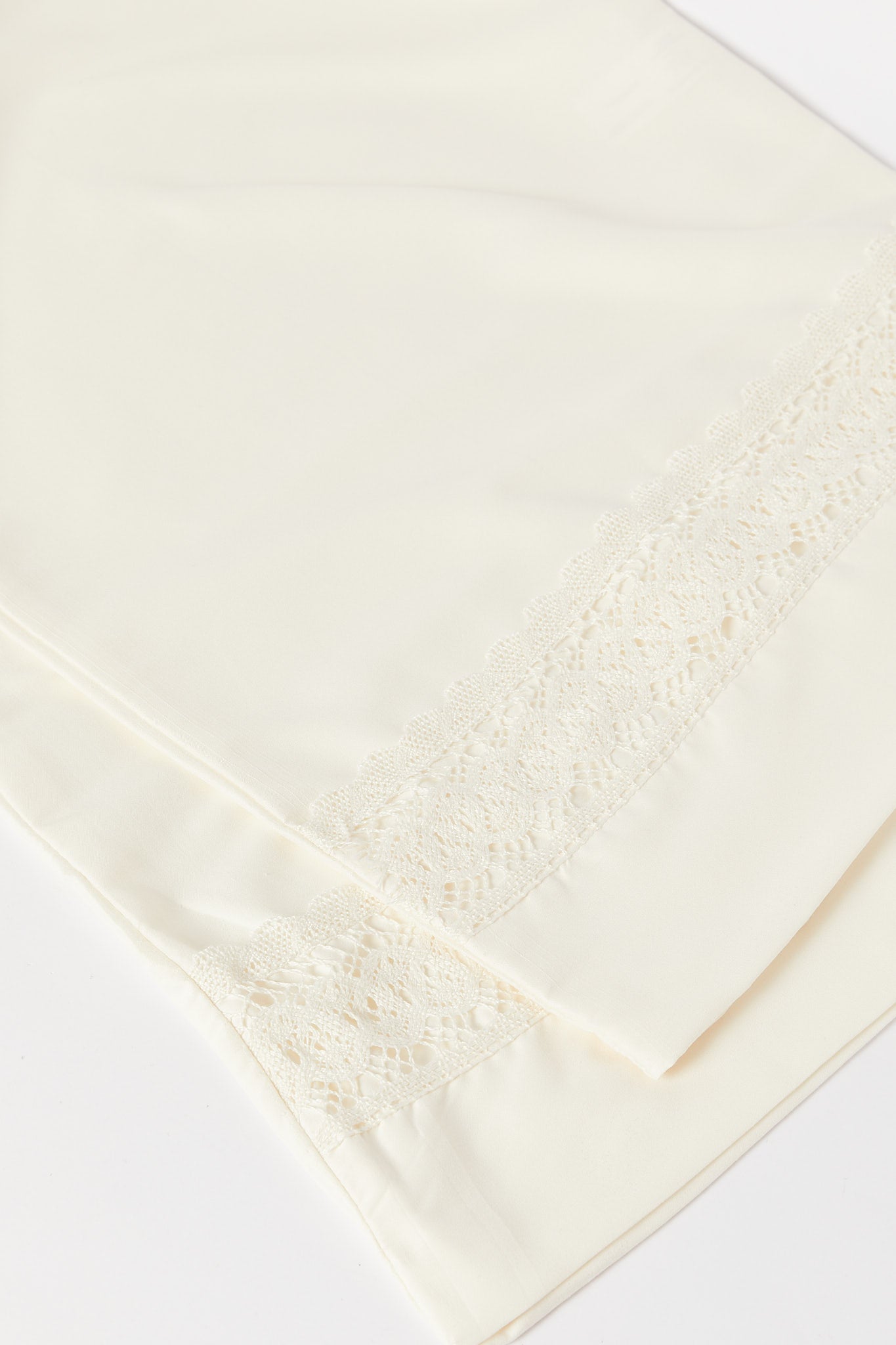 Redtag-Ivory-3-Piece-Duvet-Cover-Set-With-Lace-(King-Size)-Category:Duvet-Covers,-Colour:Ivory,-Deals:New-In,-Filter:Home-Bedroom,-H1:HMW,-H2:BED,-H3:BLN,-H4:DVC,-HMW-BED-Duvet-Covers,-New-In-HMW-BED,-Non-Sale,-Packs,-Promo:JULIETTE,-S23B,-Season:S23B,-Section:Homewares,-Set:Set-of-3,-Style:SOLID-Home-Bedroom-