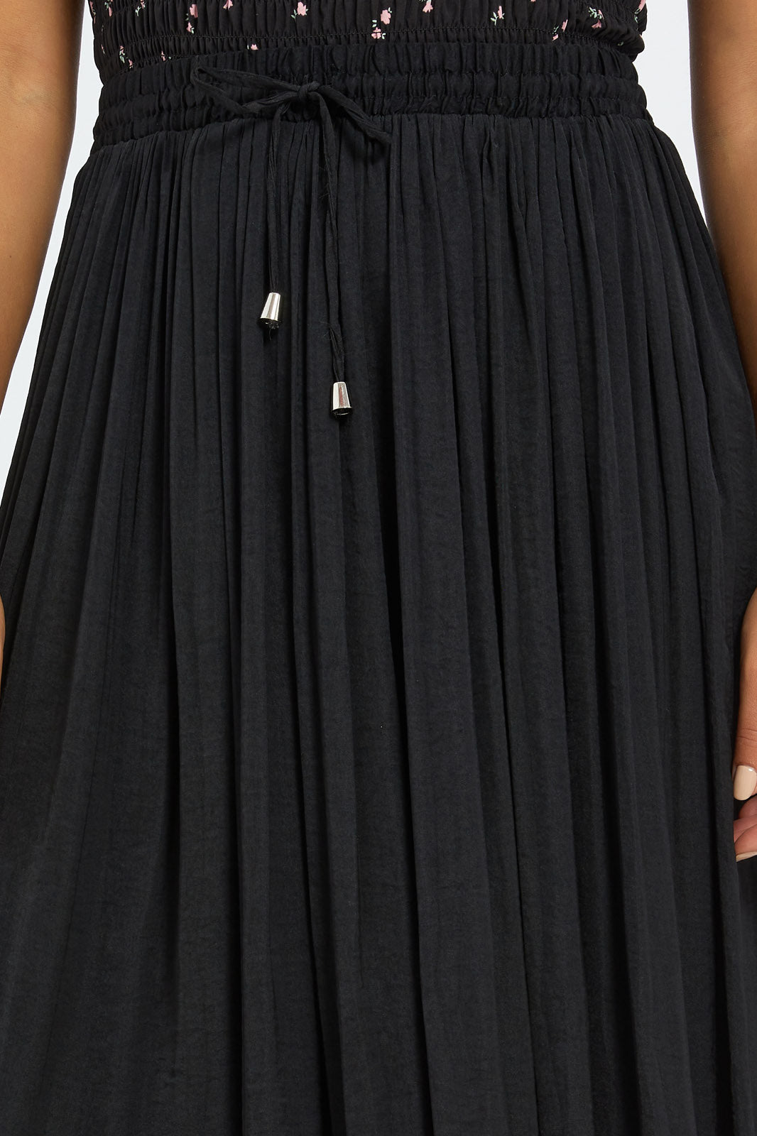 Redtag-Women-Black-Maxi-Skirt-Category:Skirts,-Colour:Black,-Deals:New-In,-Filter:Women's-Clothing,-H1:LWR,-H2:LAD,-H3:SKT,-H4:CAK,-New-In-Women-APL,-Non-Sale,-S23C,-Season:S23C,-Section:Women,-Women-Skirts-Women's-