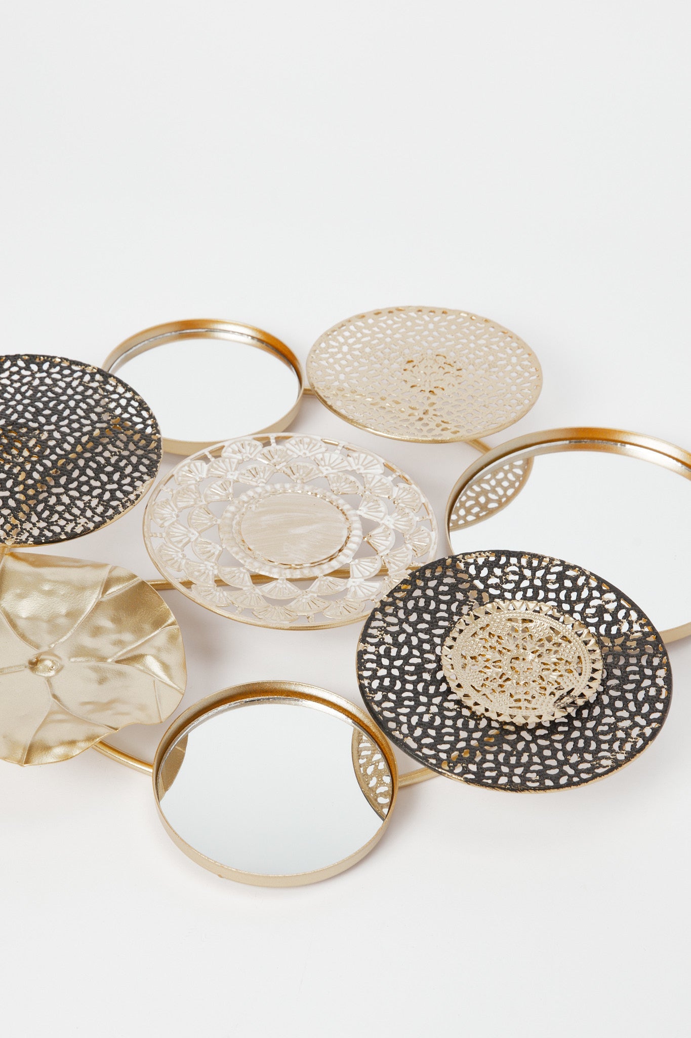 Redtag-Gold-Metal-Decorative-Circular-Floral-Walldecor-Category:Frames,-Colour:Gold,-Deals:New-In,-Filter:Home-Decor,-H1:HMW,-H2:HOM,-H3:WDM,-H4:MIR,-HMW-HOM-Wall-Decor-&-Mirrors,-New-In-HMW-HOM,-Non-Sale,-Promo:RIVA,-RMD,-S23B,-Season:S23B,-Section:Homewares,-Style:FRAMED-Home-Decor-