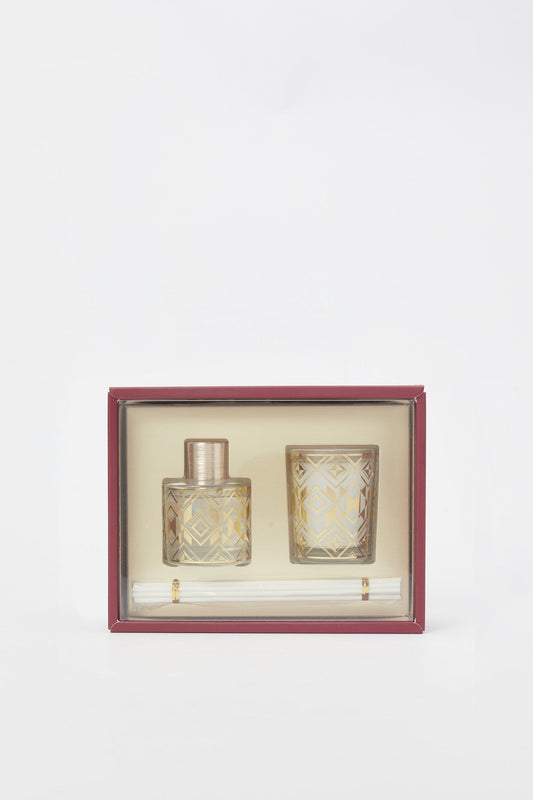 Redtag-Pink-Diffuser-And-Candle-Giftset(Gold-Decal)-Category:Candles,-Colour:Pink,-Deals:New-In,-Filter:Home-Decor,-H1:HMW,-H2:HOM,-H3:CNF,-H4:DIF,-HMW-HOM-Candle-&-Fragrances,-New-In-HMW-HOM,-Non-Sale,-Promo:STELLA,-S23C,-Season:S23C,-Section:Homewares,-Style:DIFFUSER-Home-Decor-