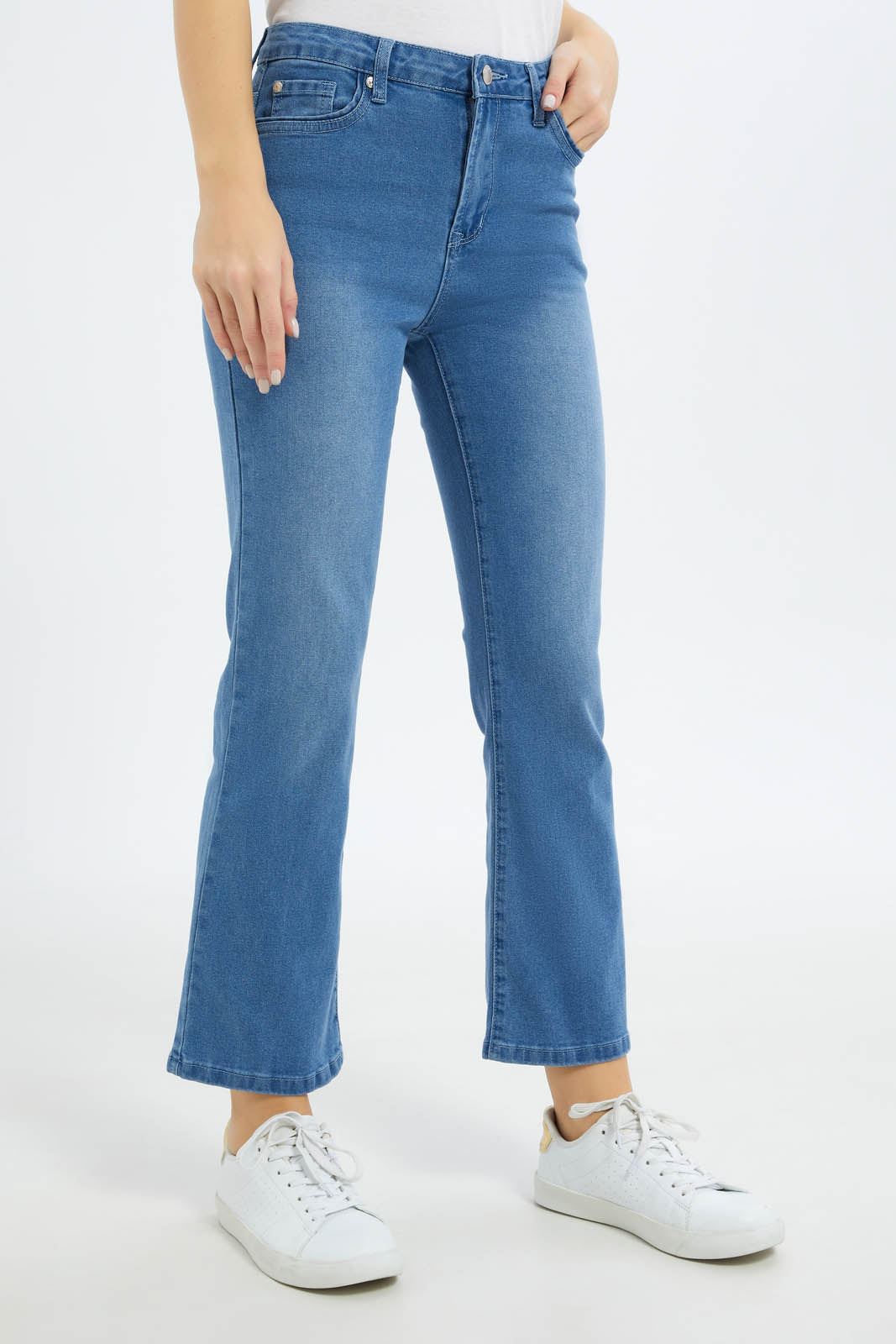 Redtag-Women-Light-Wash-High-Waist-Fit-And-Flare-Jeans-Category:Jeans,-Colour:Light-Wash,-Deals:New-In,-Filter:Women's-Clothing,-FIT-WALL-(FTW),-New-In-Women-APL,-Non-Sale,-S23C,-Section:Women,-Women-Jeans-Women's-