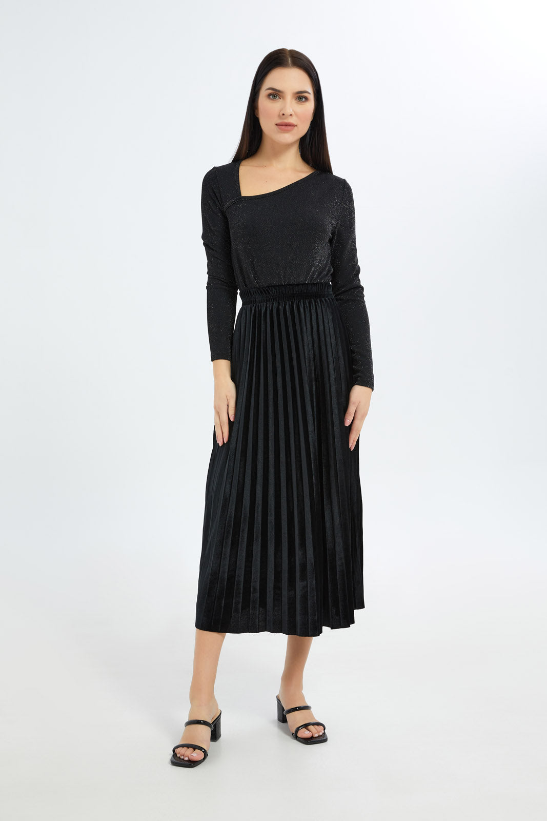 Redtag-Women-Black-Asymetric-Top-Category:Tops,-Colour:Black,-Deals:New-In,-Filter:Women's-Clothing,-H1:LWR,-H2:LEC,-H3:JYT,-H4:FJT,-LEC,-LEC-Tops,-New-In-LEC-APL,-Non-Sale,-S23C,-Season:S23C,-Section:Women-Women's-