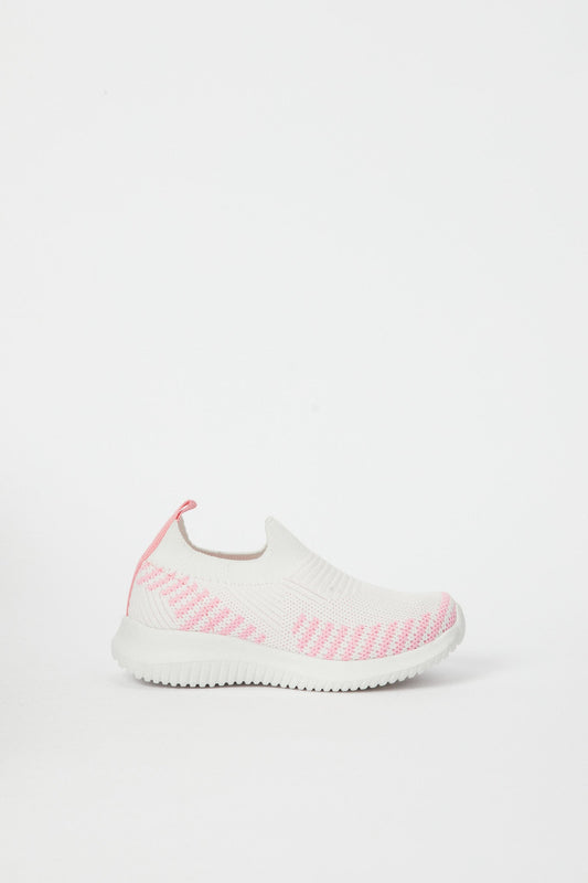 Redtag-White-Slip-On-Trainer-Category:Trainers,-Colour:White,-Deals:New-In,-Filter:Girls-Footwear-(3-to-5-Yrs),-GIR-Trainers,-H1:FOO,-H2:GIR,-H3:TRN,-H4:CLT,-N/A,-New-In-GIR-FOO,-Non-Sale,-S23B,-Season:S23B,-Section:Girls-(0-to-14Yrs)-Girls-3 to 5 Years