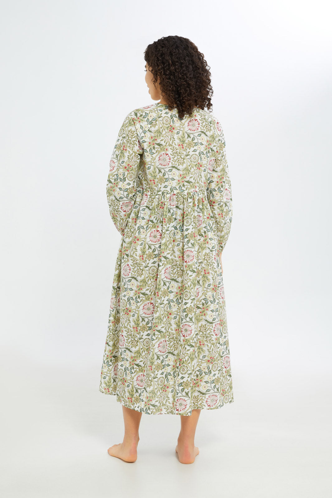 Redtag-Women-Green-Aop-Long-Sleeves-Nightgown-Category:Nightgowns,-Colour:Green,-Deals:New-In,-Filter:Women's-Clothing,-H1:LWR,-H2:LDN,-H3:NWR,-H4:NGN,-New-In-Women-APL,-Non-Sale,-S23C,-Season:S23C,-Section:Women,-Women-Nightgowns--