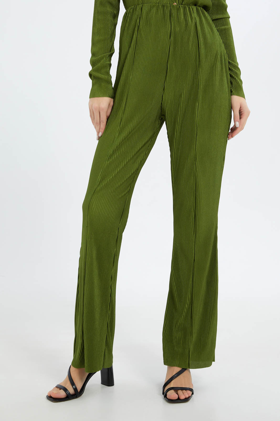 Redtag-Women-Plisse-Wide-Leg-Textured-Trouser-With-Slit-Category:Trousers,-Colour:Green,-Deals:New-In,-Filter:Women's-Clothing,-H1:LWR,-H2:LAD,-H3:TRS,-H4:CTR,-New-In-Women-APL,-Non-Sale,-S23C,-Season:S23C,-Section:Women,-Women-Trousers-Women's-
