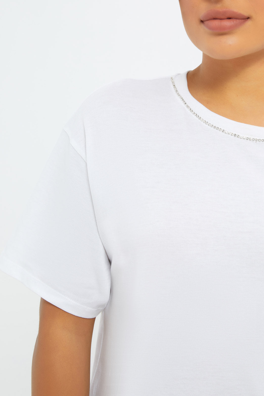 Redtag-Women-White-Neck-Embellishments-T-Shirt-Category:T-Shirts,-Colour:White,-Deals:New-In,-Filter:Women's-Clothing,-H1:LWR,-H2:LAD,-H3:TSH,-H4:CAT,-New-In-Women-APL,-Non-Sale,-S23C,-Season:S23C,-Section:Women,-Women-T-Shirts-Women's-