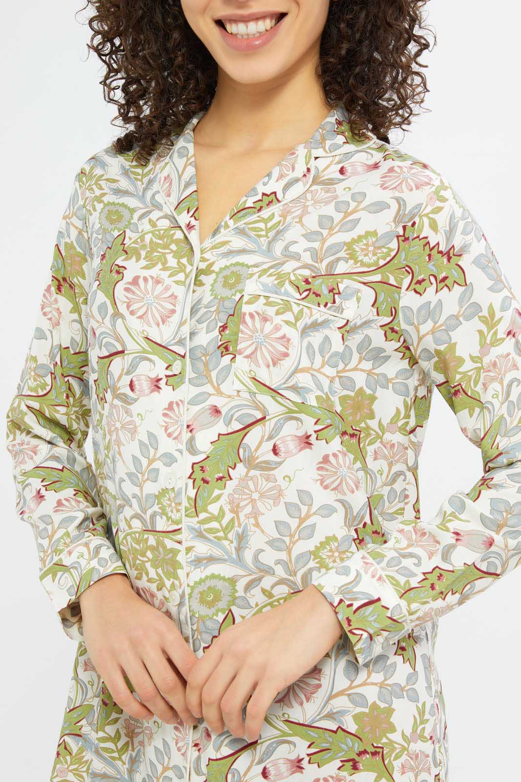 Redtag-Women-Green-Longsleeves-Nightshirt-Category:Nightshirts,-Colour:Green,-Deals:New-In,-Filter:Women's-Clothing,-H1:LWR,-H2:LDN,-H3:NWR,-H4:NSH,-New-In-Women-APL,-Non-Sale,-S23C,-Season:S23C,-Section:Women,-Women-Nightshirts--
