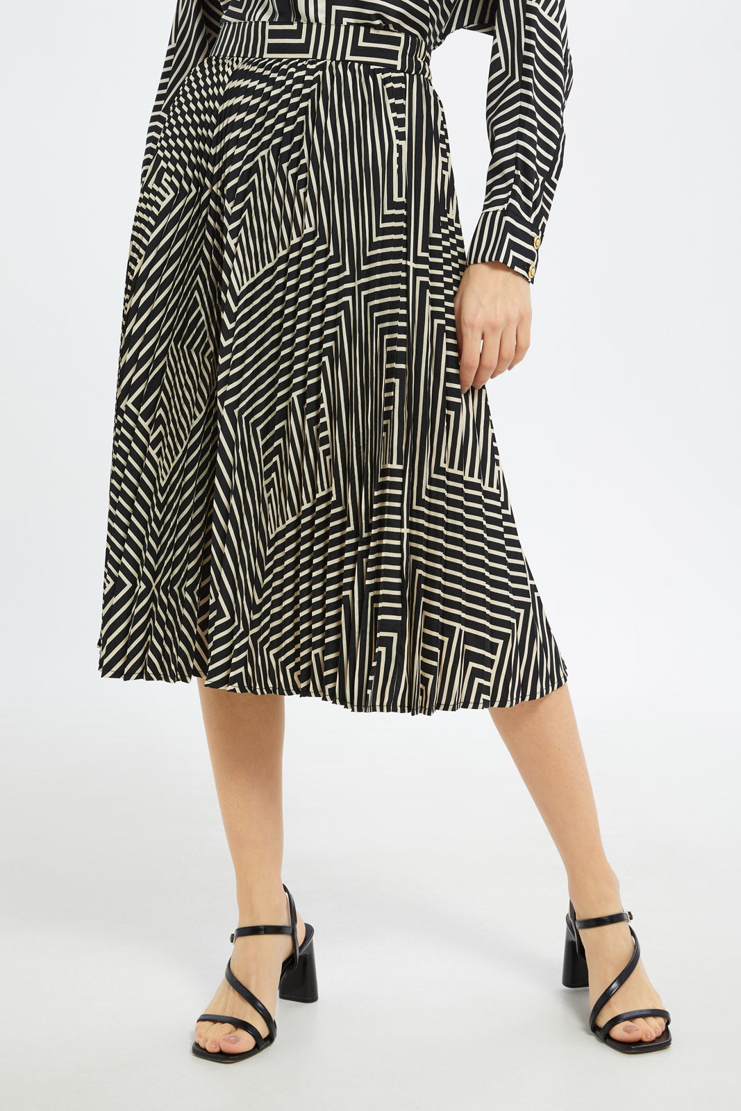 Redtag-Women-Assorted-Printed-Pleated-Skirt-Category:Skirts,-Colour:Assorted,-Deals:New-In,-Filter:Women's-Clothing,-H1:LWR,-H2:LDC,-H3:SKT,-H4:CAK,-LDC,-LDC-Skirts,-New-In-LDC-APL,-Non-Sale,-S23C,-Season:S23C,-Section:Women-Women's-